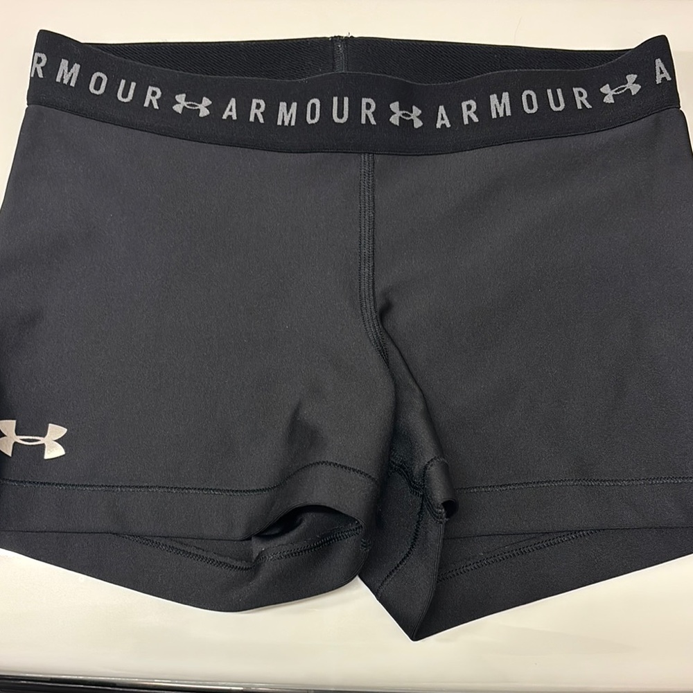 Under Armour Black Athletic Shorts with Moisture-Wicking Fabric